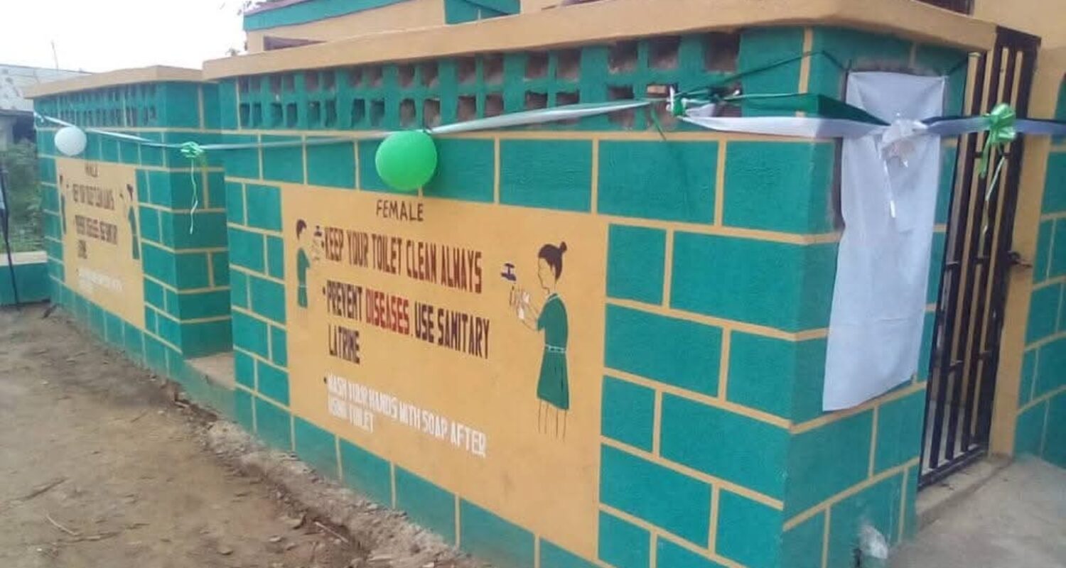 Hon. Musibau Sanusi Adeshina Enhances School Infrastructure with Modern Toilet Facility in Ona Ara LG