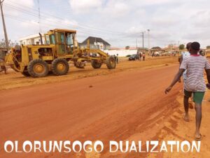 Read more about the article Hon. Musibau Sanusi Adeshina Advances Infrastructure with Construction and Dualisation of Olorunsogo/Amuloko/Dagbolu Road in Ona Ara LG