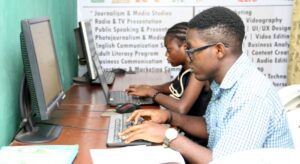 Read more about the article Hon. Musibau Sanusi Adeshina Sponsors Free ICT/CBT Training for UTME Candidates in Ona Ara LG